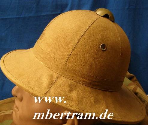 Tropenhelm italienischer Bauart, auch genutzt bei Afrikaoorps