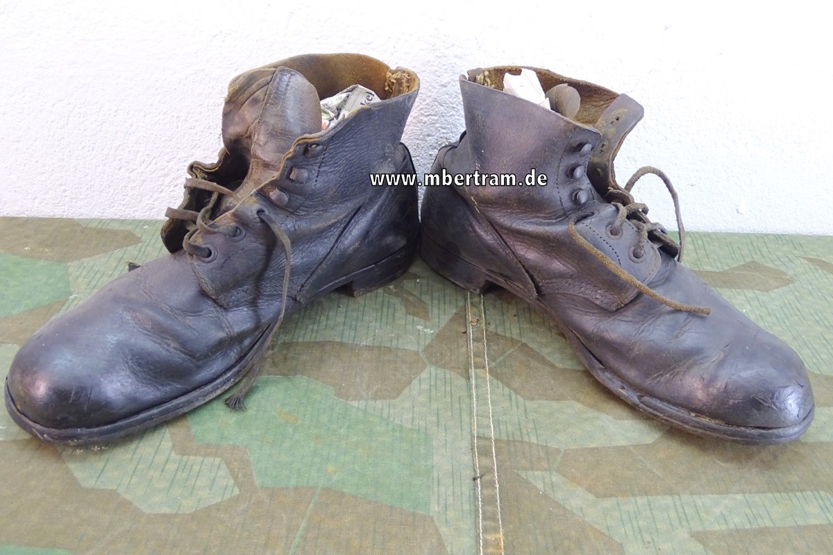 Wehrmachts Marschstiefel / Schnürschuhe, benagelt um 1944/45.