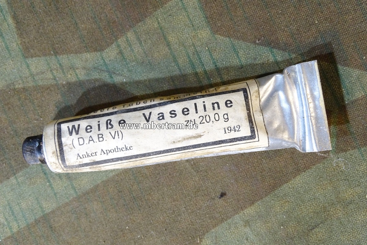 Tube Weiße Vaseline 20 gr. 1942, für Luftschutz Gastasche, Verbandkasten, etc.