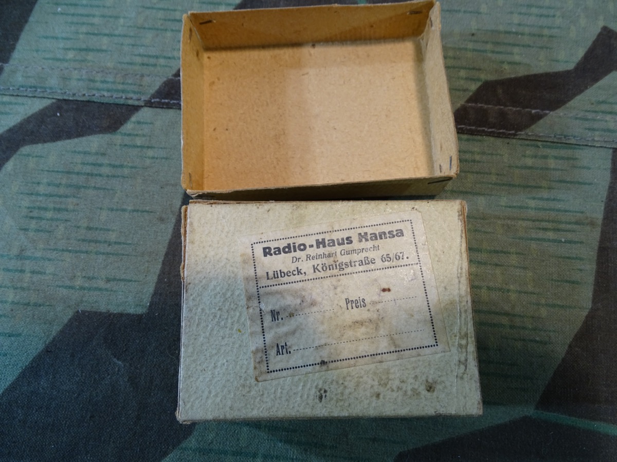 Schön erhaltener Pappkarton für Voltmesser / Voltmeter Modell 1928