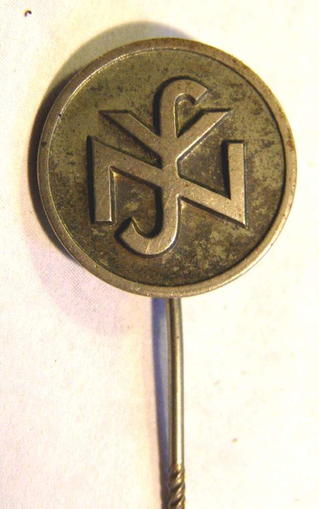 Nationalsozialistische Volkswohlfahrt Mitgliedsabzeichen, Hst.