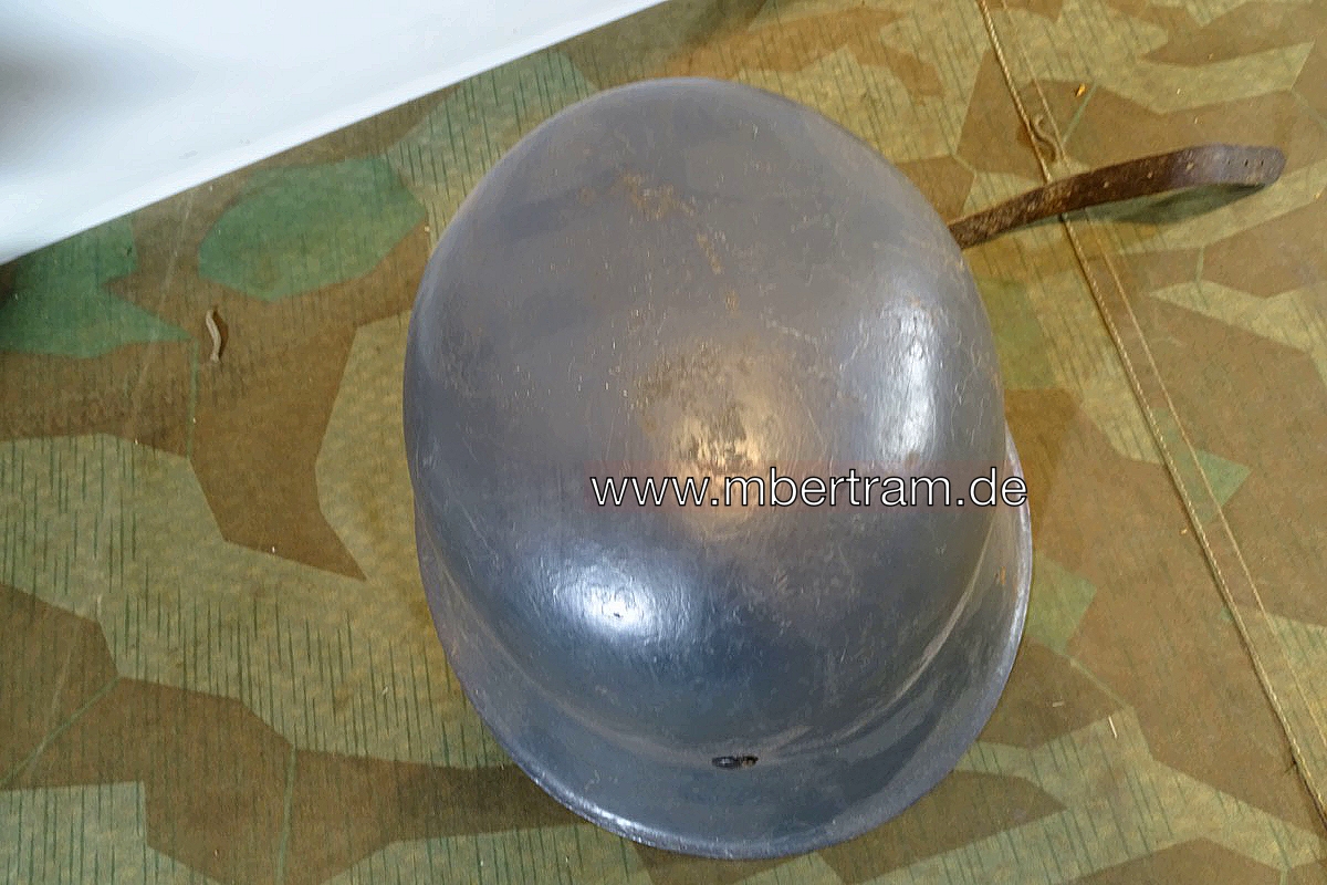 Kriegsmarine Stahlhhelm M 40, original Innenleben u. Riemen. Farbe u.Wappen neu