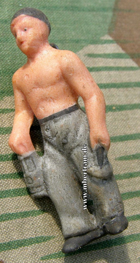 WHW, März 1939. Farbige Porzellanfigur: Bergmann