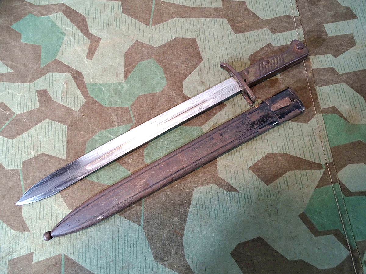 Notbajonett, Ersatzbajonett,  deutsches Kaiserreich mit Blechprägescheide, seltene Variante