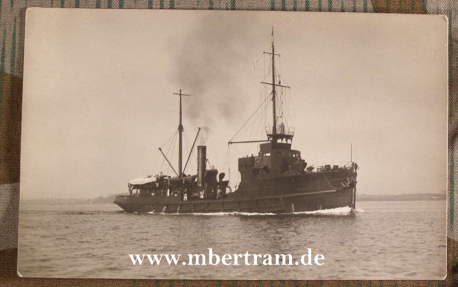 Postkartenfoto kleines Kriegsschiff 1. WK- Minenleger ?