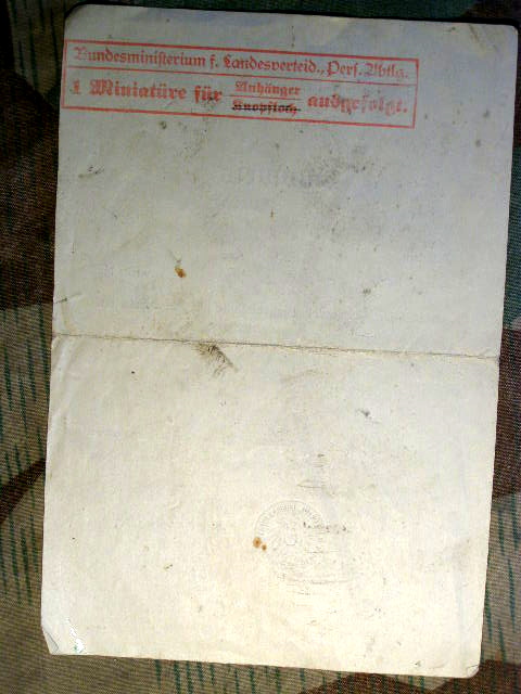 Urkunde Östereichische Kriegserinnerungsmedaille m.Schw.