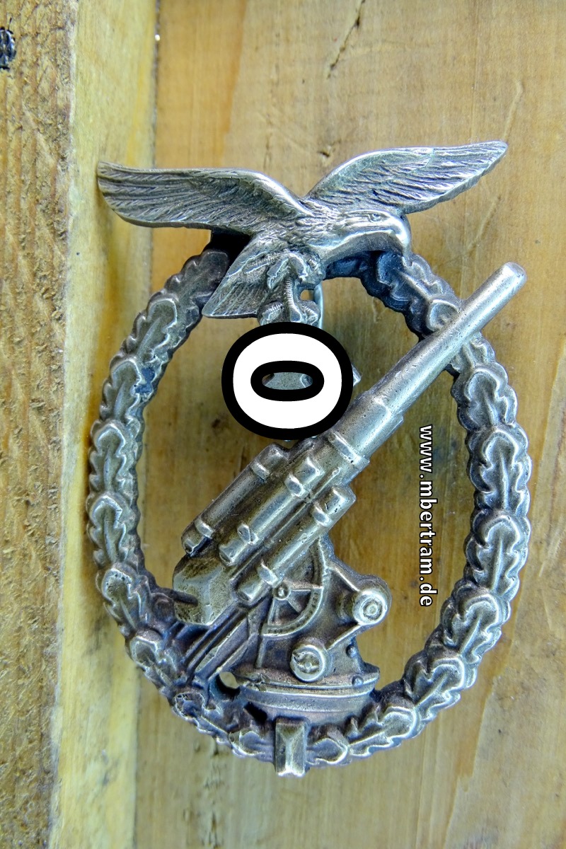Flakkampfabzeichen der Luftwaffe, Fa. C.E. Juncker