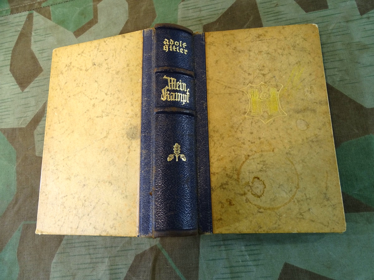 Mein Kampf, A.Hitler, Hochzeitsausgabe, blauer Lederrücken, uns unbekanntes Stadtwappen, 1939