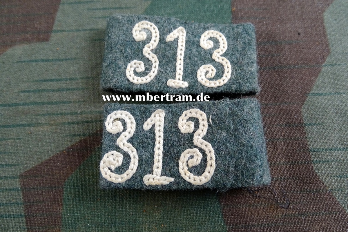 Paar Überschübe für Schulterklappen Mannschaft Infanterie Rgt. 313