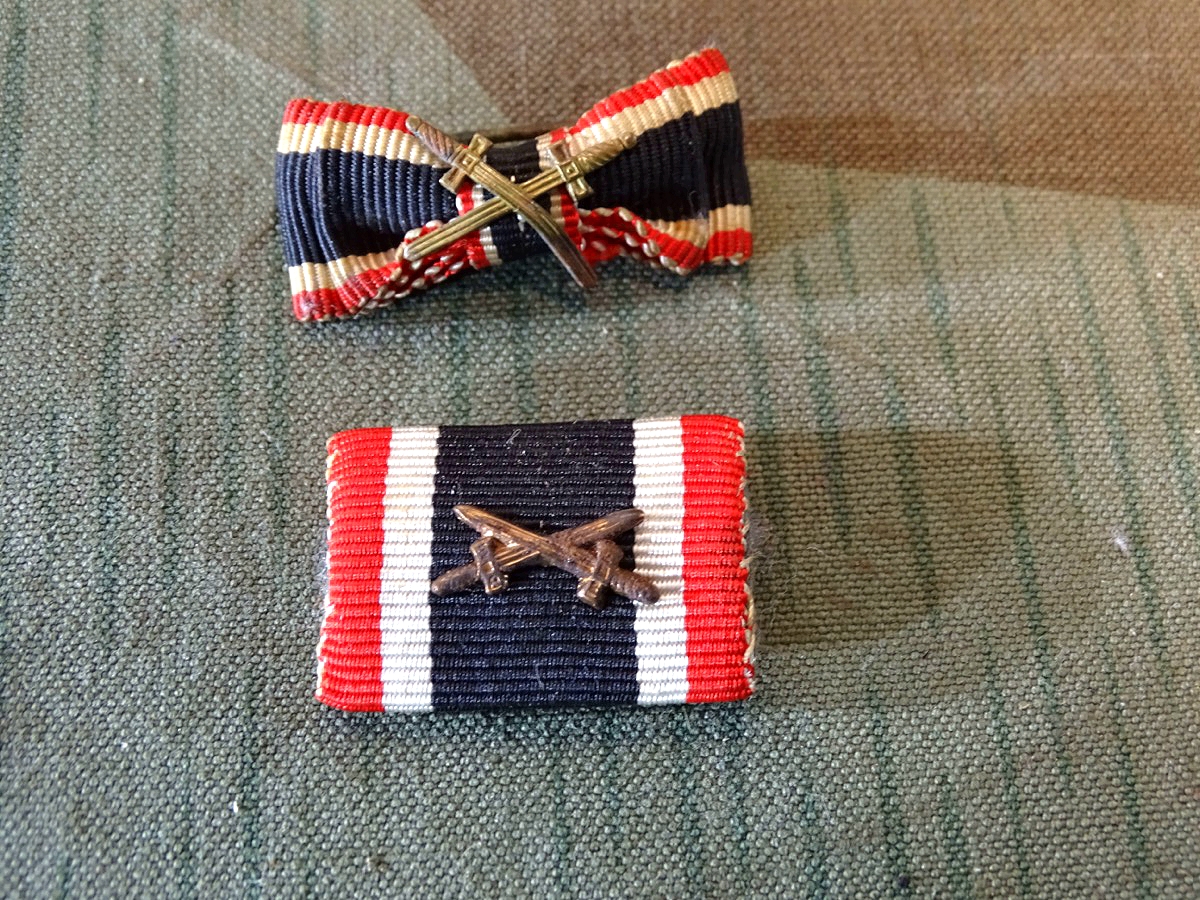 Bandspange und dazu passende Bandschleife Kriegsverdienstkreuz 1939 2. Klasse mit Schwertern