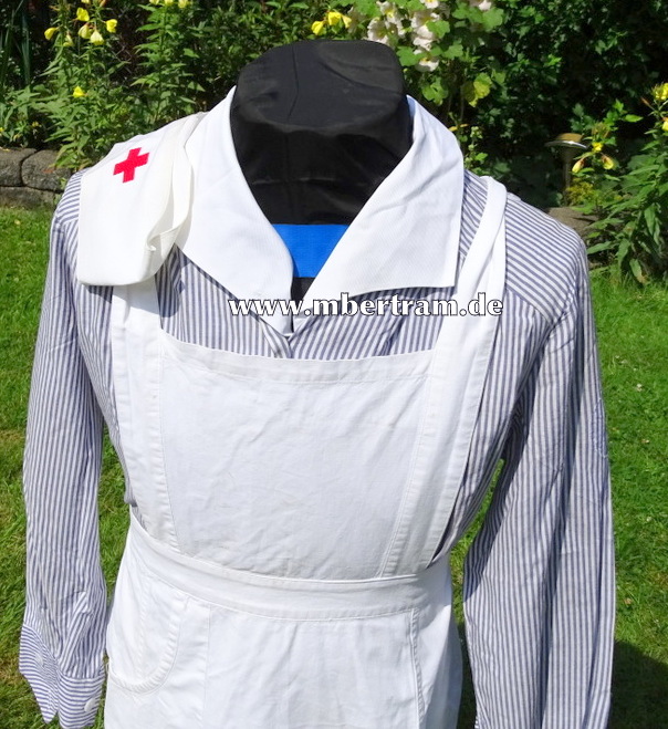Krankenschwesterntracht wie 40er Jahre. Blau- weiß