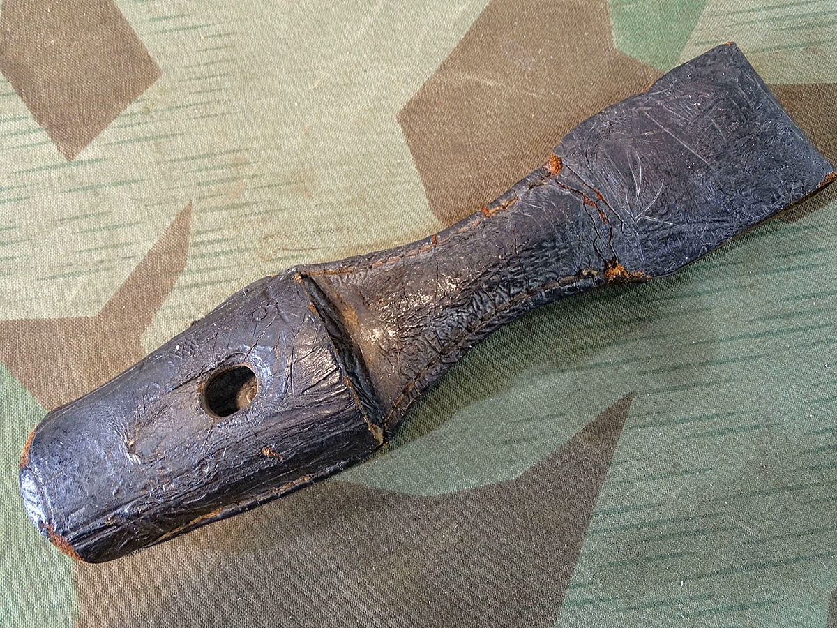 Lackleder Koppelschuh für Ausgeh Bajonett / Extra Seitengewehr KS 98 