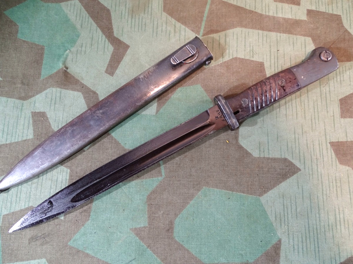 Wehrmachts K 98 Seitengewehr SG 84/98 mit Bakelit Griffschalen, 42 asw ( Hörster ) 