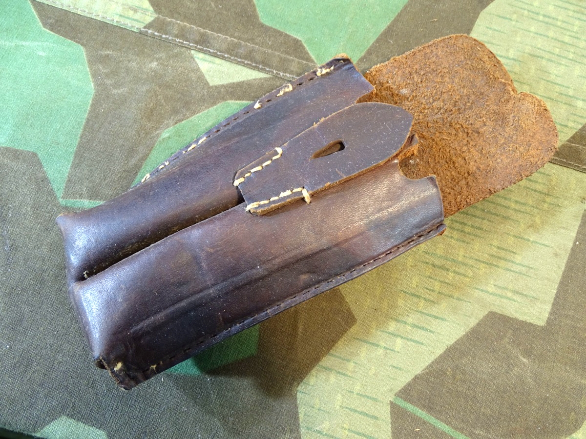 Bastlerstück, eine 2er Magazintasche für die P 08 des  1. Weltkriegs, gut restaurierbar, Feld Art. Rgt. 1913