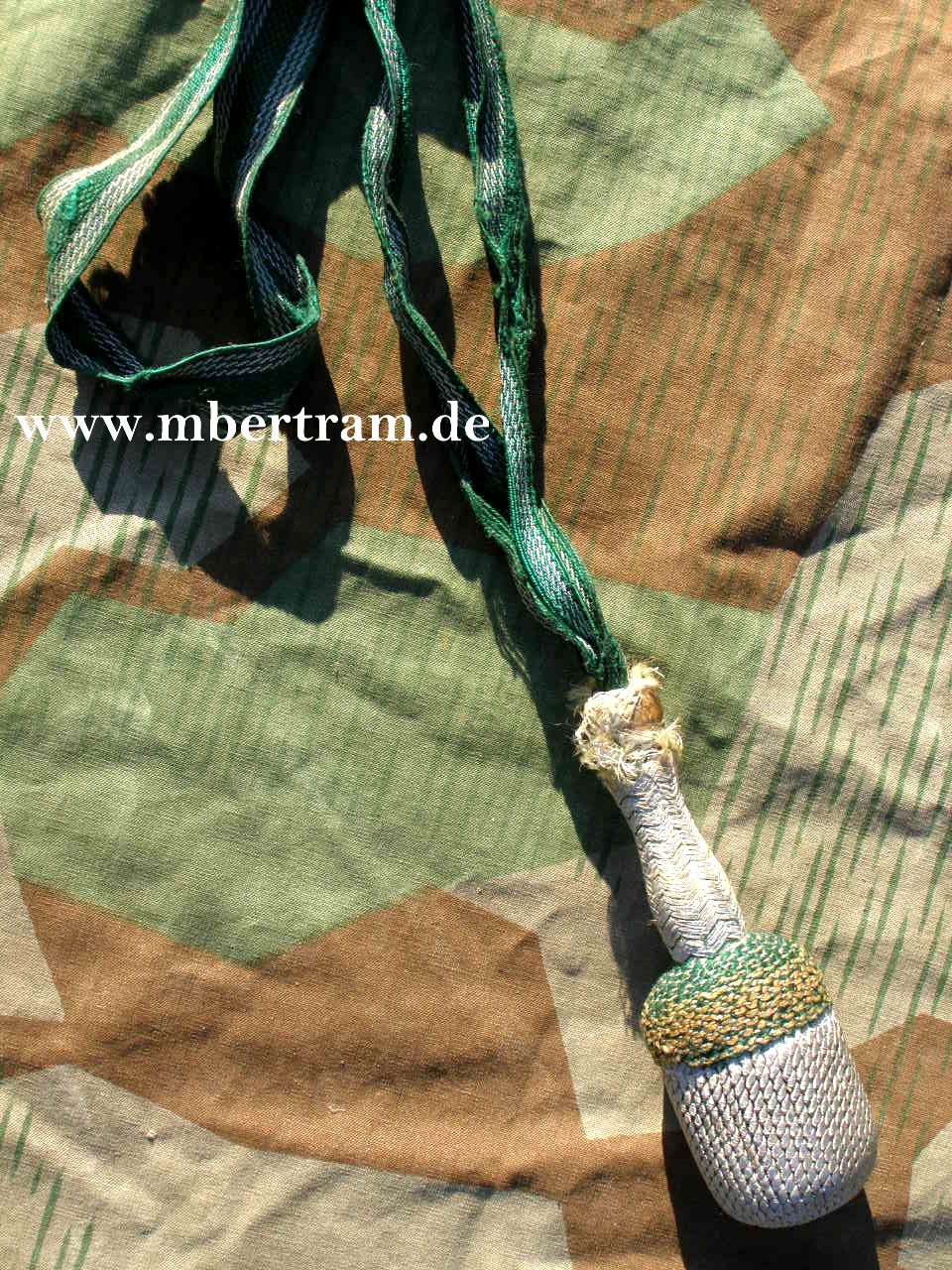 Wehrmacht Troddel f. Unteroffiziere, Fahnenjunker für Seitengewehr, grün/ silbern