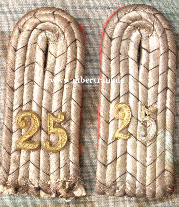 Paar Schulterklappen 1. WK Leutnant Artillerie Rgt. 25