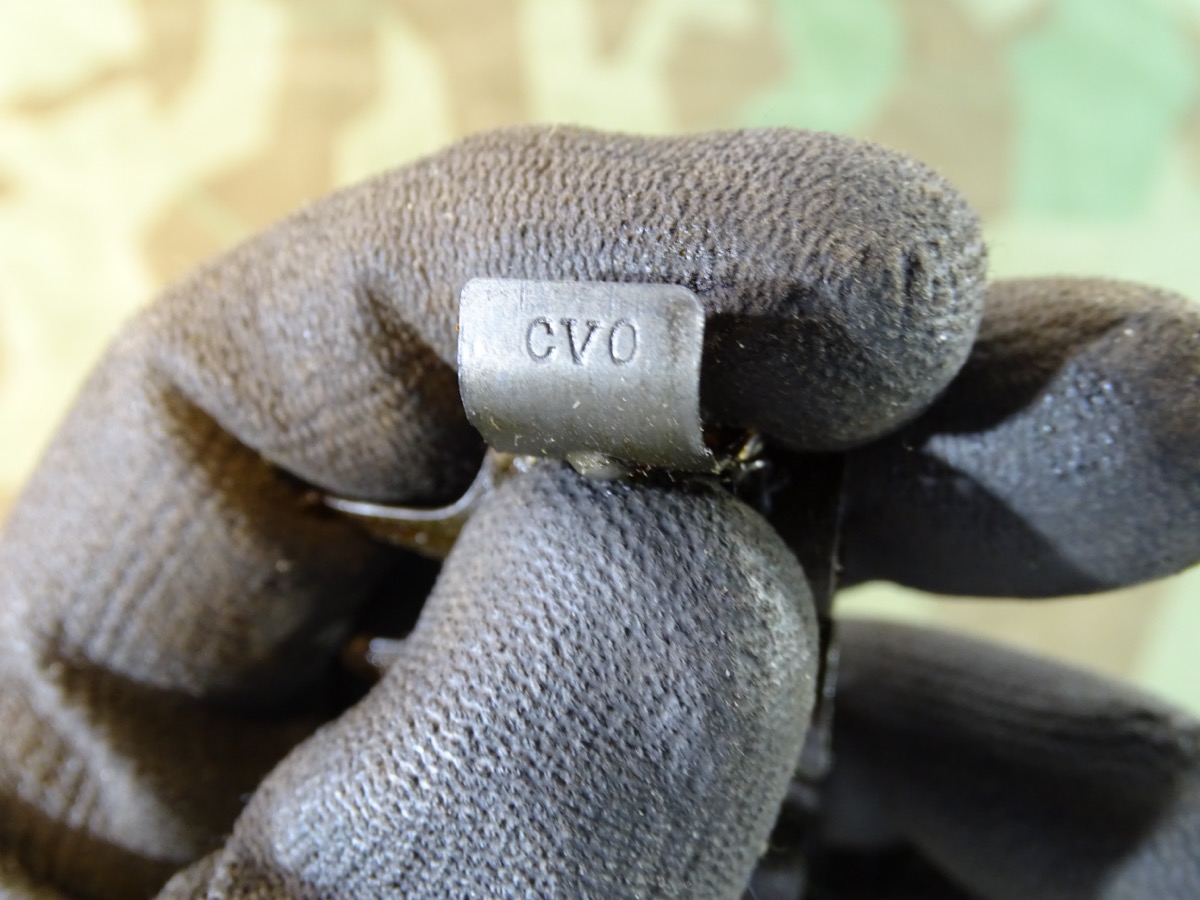 Einführstück für MG 42/ MG 34 Gurt " cvo" Stocko Reisverschlüsse Wuppertal. 