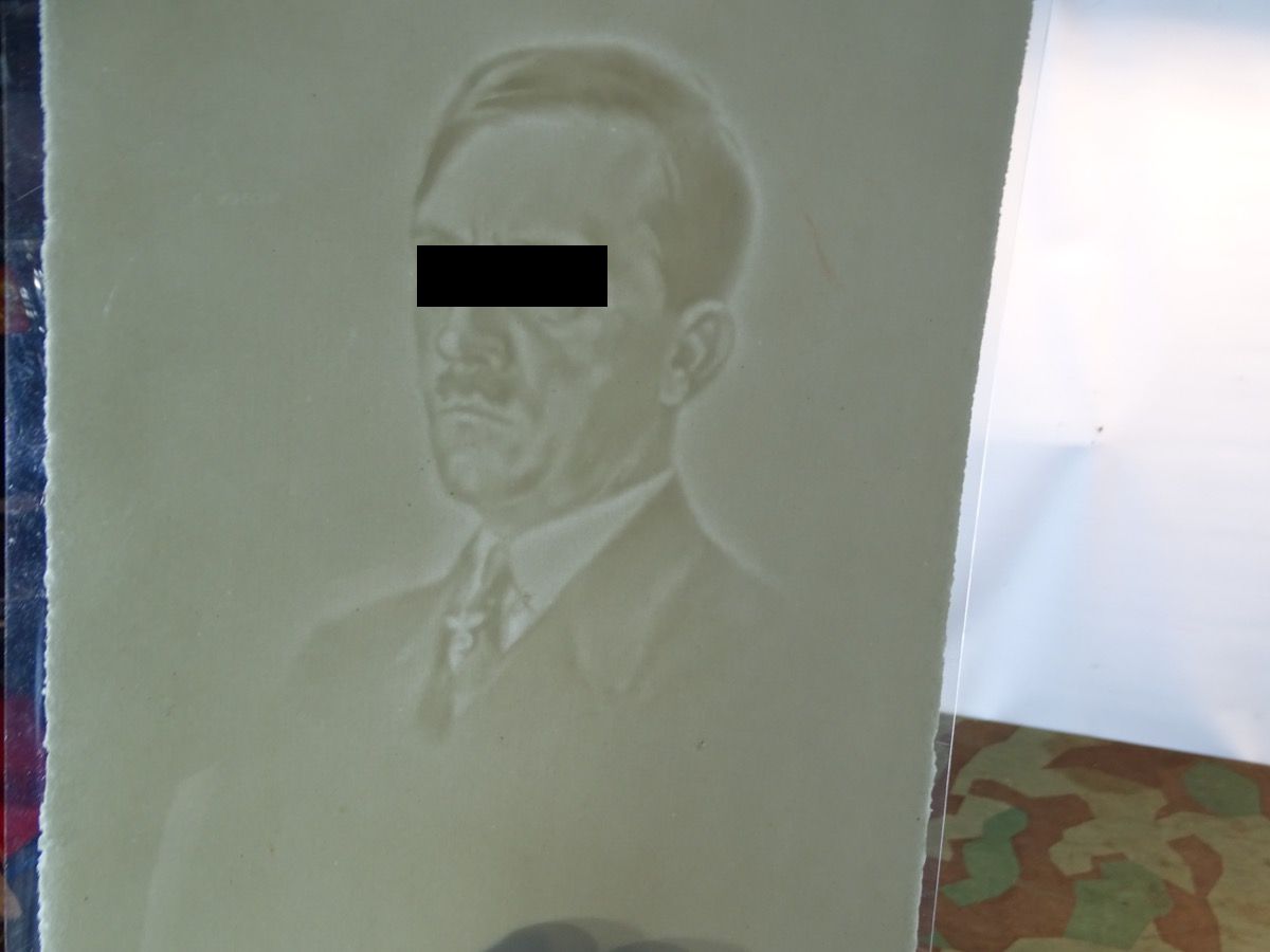 Adolf Hitler Portät als Wasserzeichen in Din A 4 Blatt