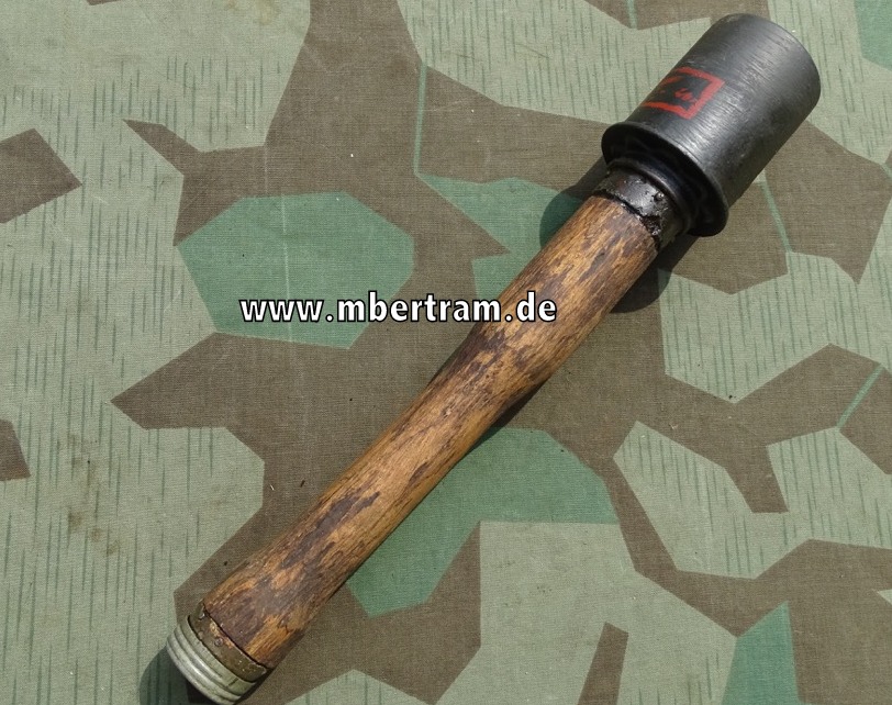 Wehrmacht / Waffen SS:  Deko Stiel Handgranate 24, Hst. Marke : wc 1944
