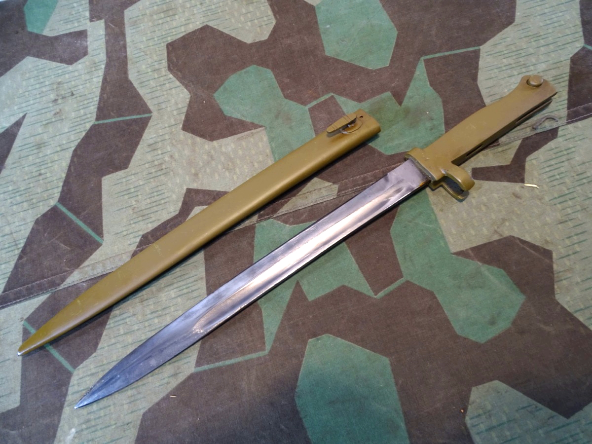 Ersatz- bzw. Notbajonett 88 /98, deutsches Reich, m. Abnahmepunze, nrgl. 