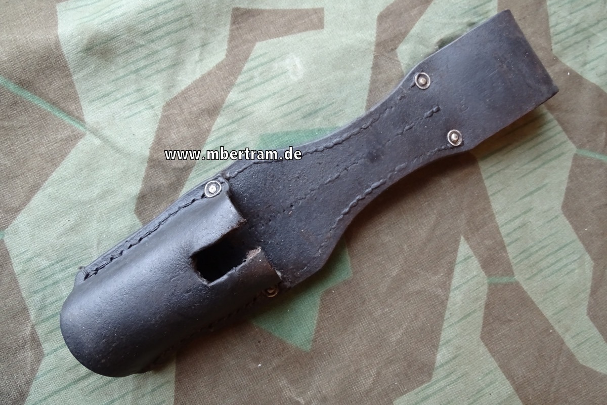 Koppelschuh für Deutsches Wehrmachts  Seitengewehr Modell M 1884/98