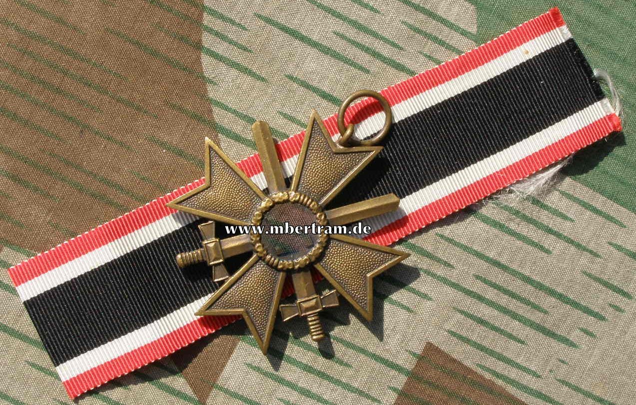 KvK 2. Kl. 1939 m. Schw., Buntmetall, o. Hst. Marke im Ring