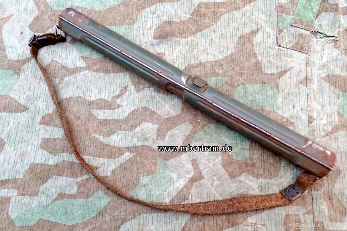 Ersatzlaufbehälter für MG 42 Webriemen.  "Laufschützer 42" Hst. Code u.WaA