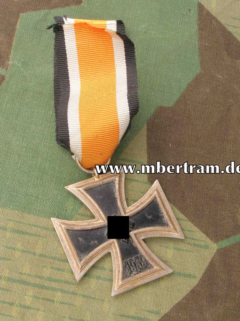 Eisernes Kreuz 1939 2. Klasse am Bandabschnitt, o.Hst.