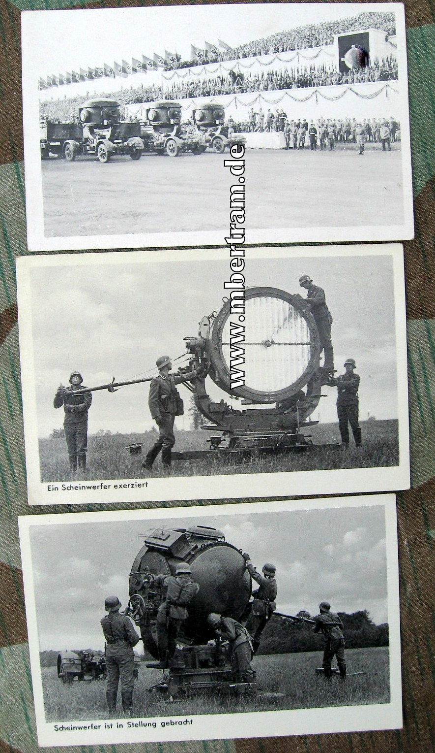 Flak Scheinwerfer in Stellung u. bei Exerzieren u. bei Parade