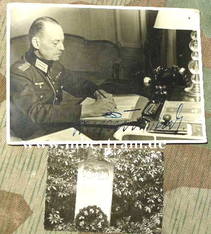 Grosses Foto, Signatur Generalfeldmarschall von Runstedt.