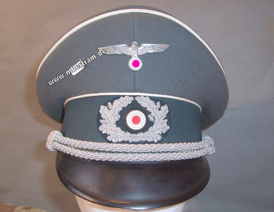 Wehrmacht Infanterie Offiziersschirmmütze " Peküro"