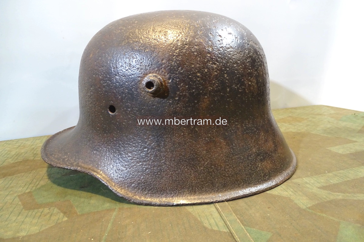 Helmglocke eines 1. Weltkriegs oder Reichswehr Stahlhelms M 17/ M 18