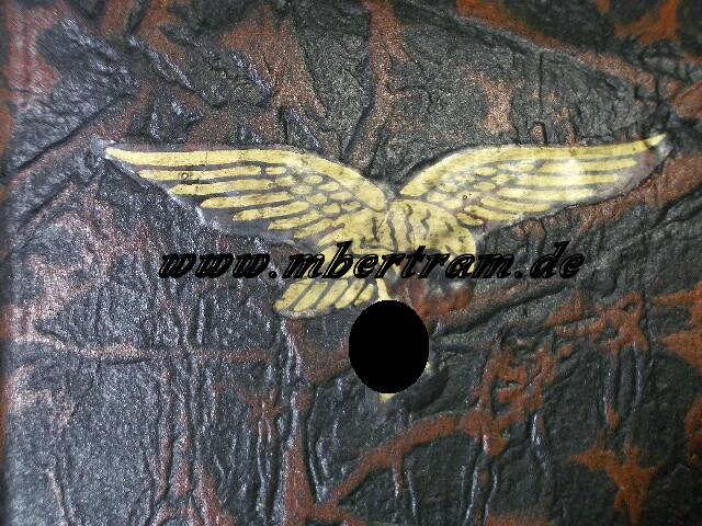 Dienstzeitalbum Luftwaffe, 109 Fotos, z.B.: Ju 52, Bord-MG 15