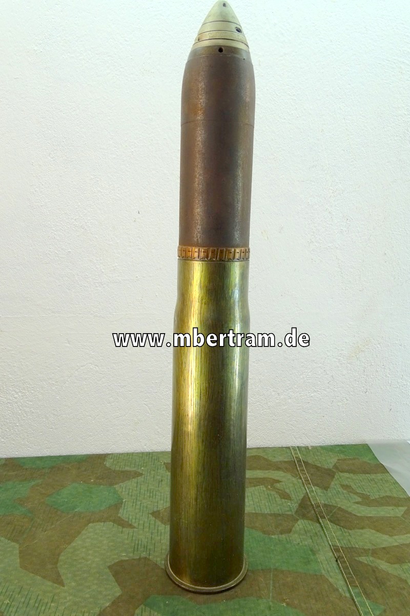 Britische 75 mm Deko Spreng Granate mit Messing Hülse und Zünder  No 83
