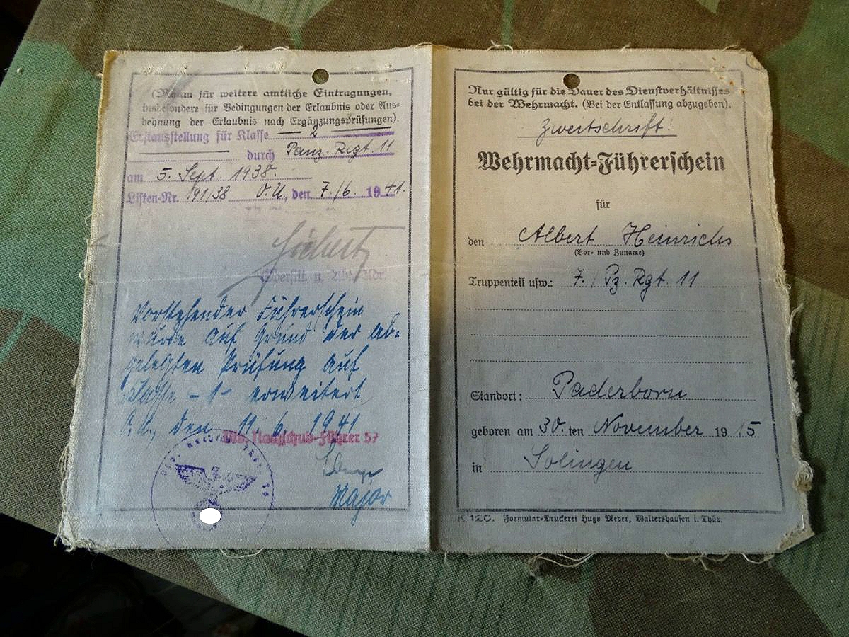 Wehrmacht Führerschein 1941 , A.Heinrichs aus Solingen,  7 Panzer Rgt..11- Paderborn, Halbkette