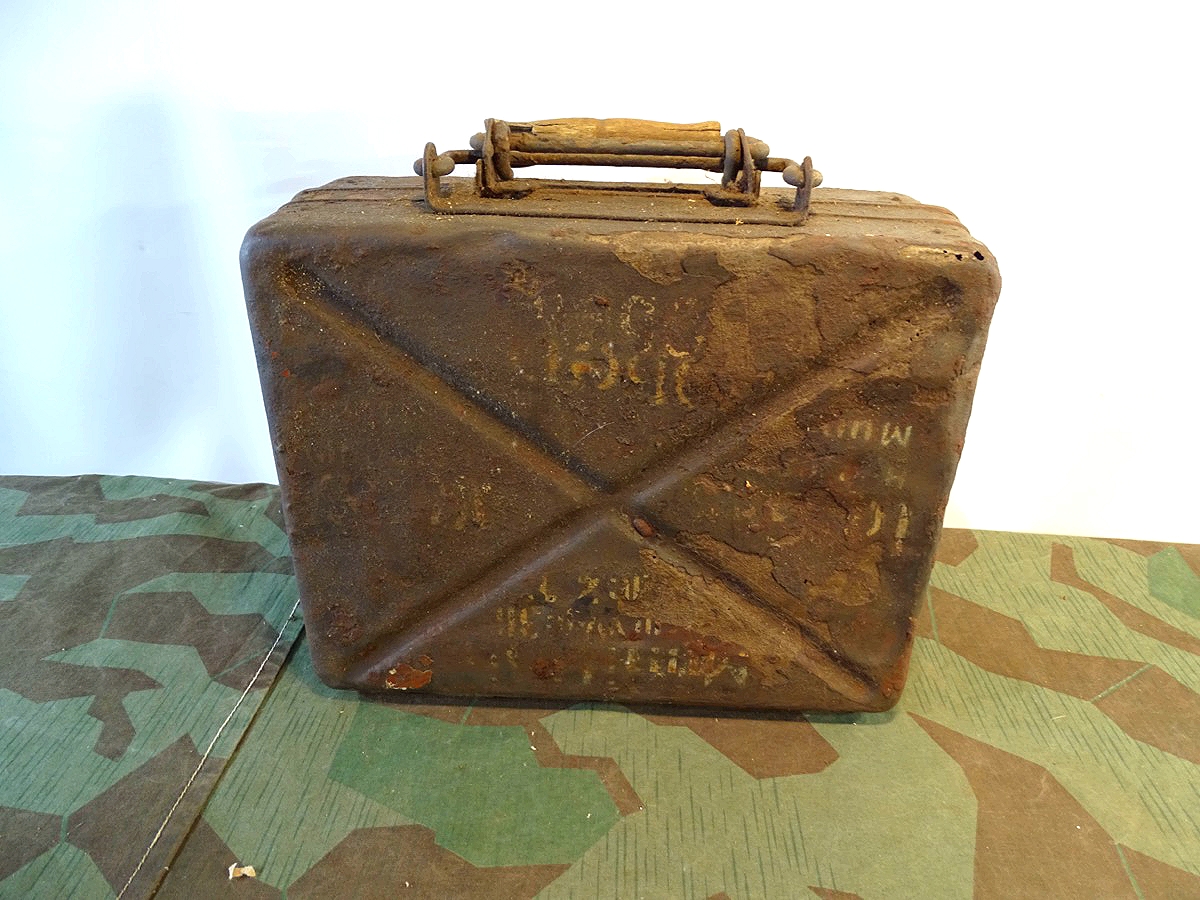 Wehrmacht Transportkasten für 5 cm Wurfgranate 36.