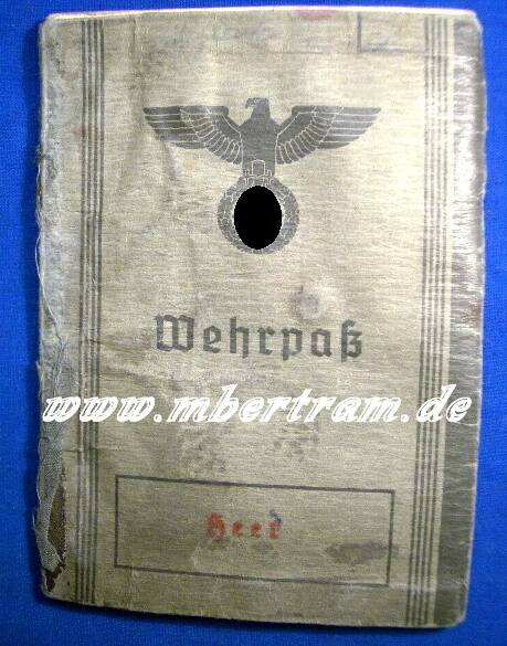 Wehrpass 2. WK, mittlerer Zst., Kampfeinträge, keine Orden