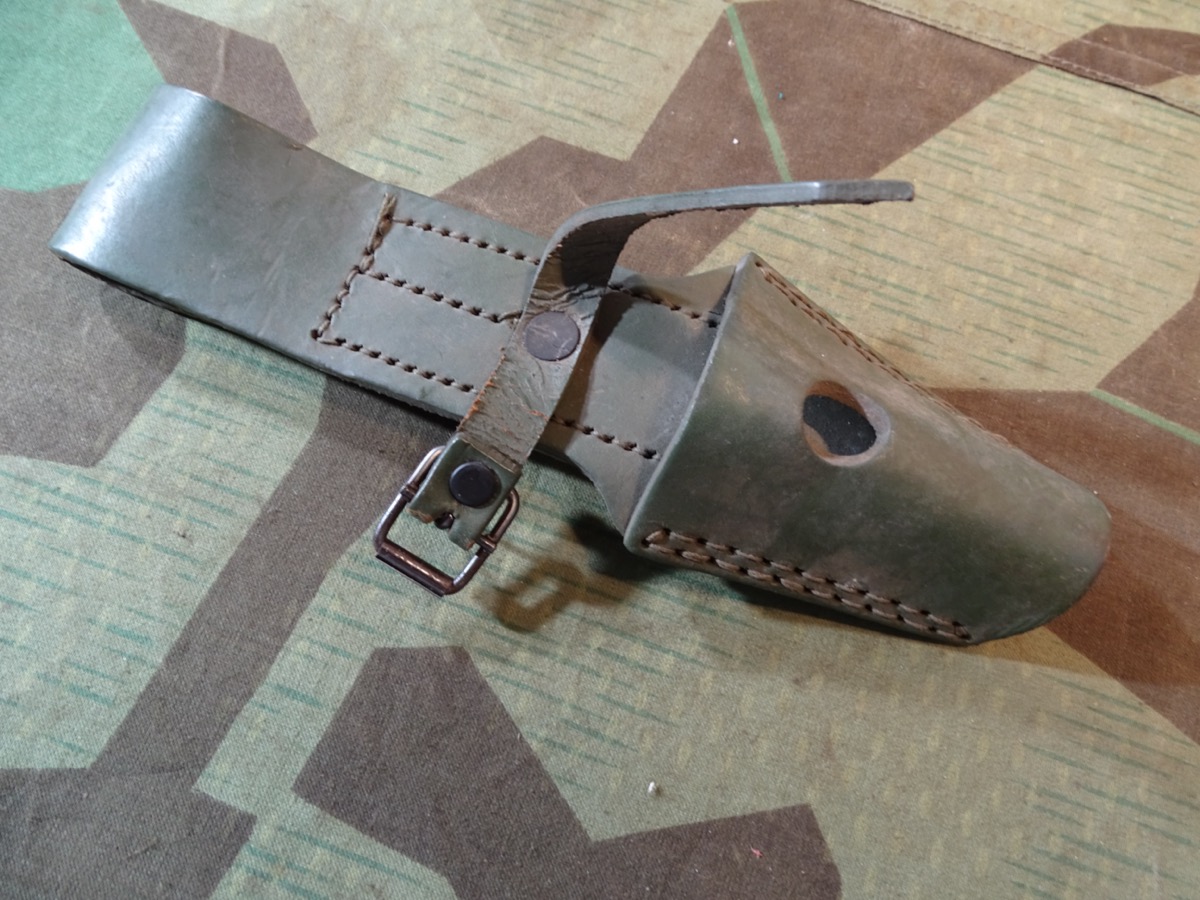 Argentinien: Koppeslschuh zum Bajonett Mauser 1909, feldgrau