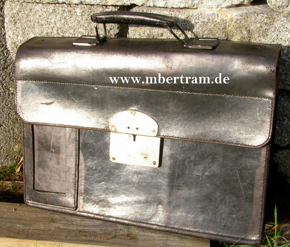 (Gen. Feldm. Models ?) Aktentasche mit Prägung "Oberkommando HEER", sehr selten!!