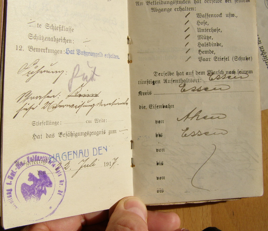 Urkunde Ehrenkreuz f. Frontkämpfer m. Schw., Militärpass