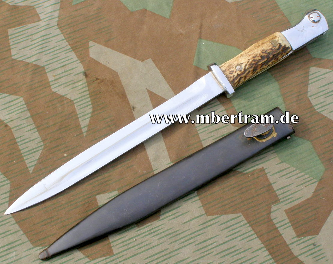 Extra Seitengewehr für K 98, Hirschhorngriffschalen