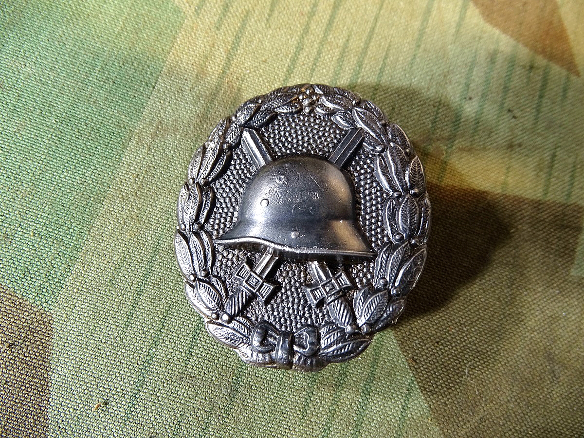 Verwundeten Abzeichen 1914 in schwarz, Eisen, hohl geprägt, brünierte Version