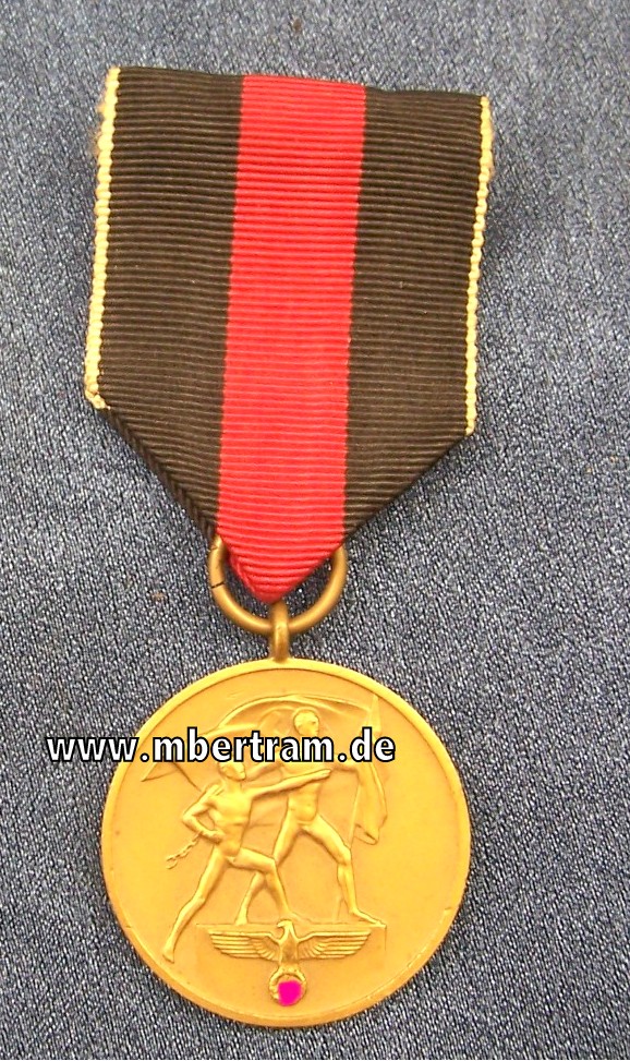 Medaille 1. Oktober 1938, Feinzink bronziert, an Band