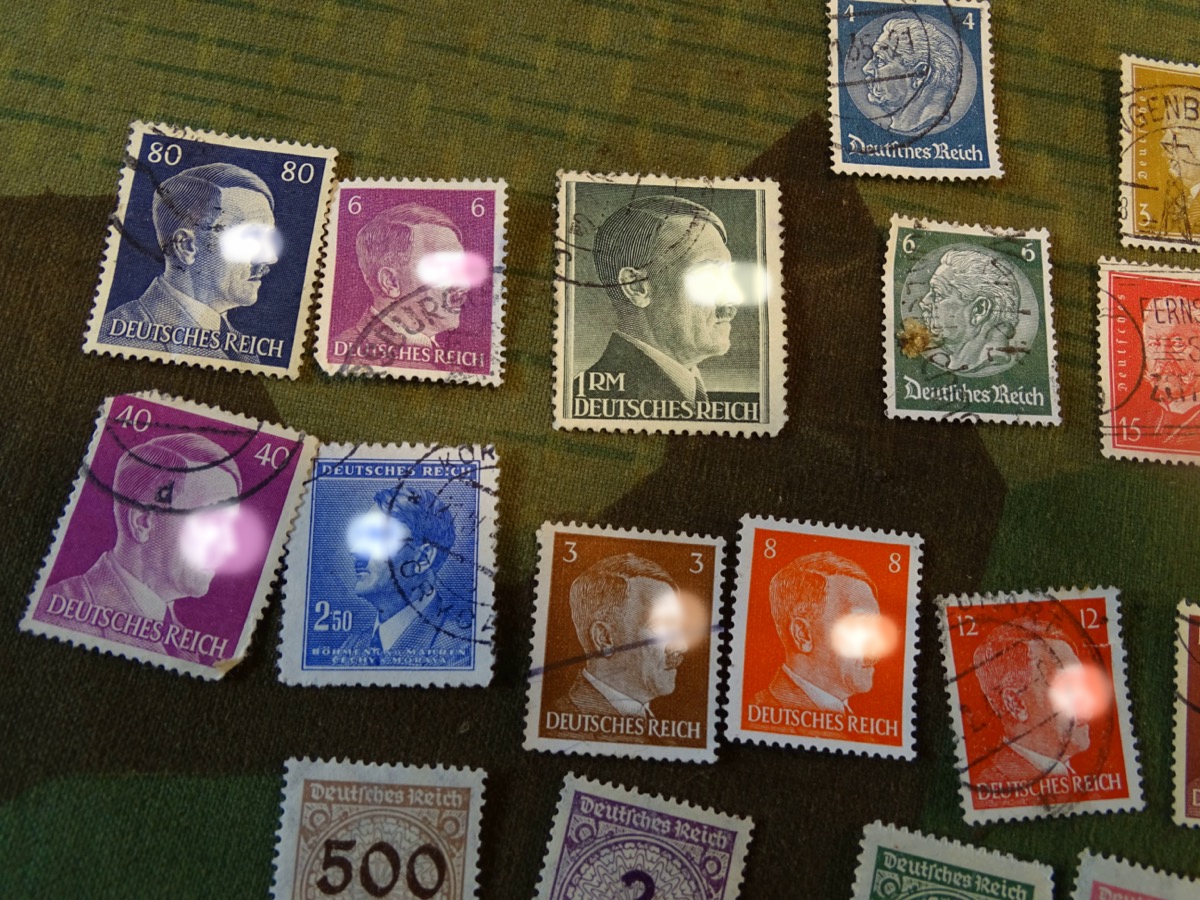 24 gelaufene Briefmarken 3. Reich, davon 8 mit Hindenburg, 10 mit A. Hitler