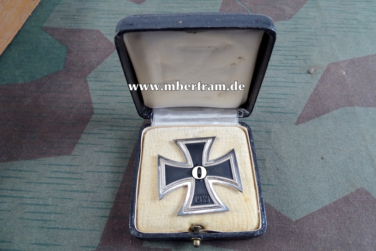 Eisernes Kreuz 1939 1. Klasse im Etui, nicht magnetischer Kern, Wächtler & Lange