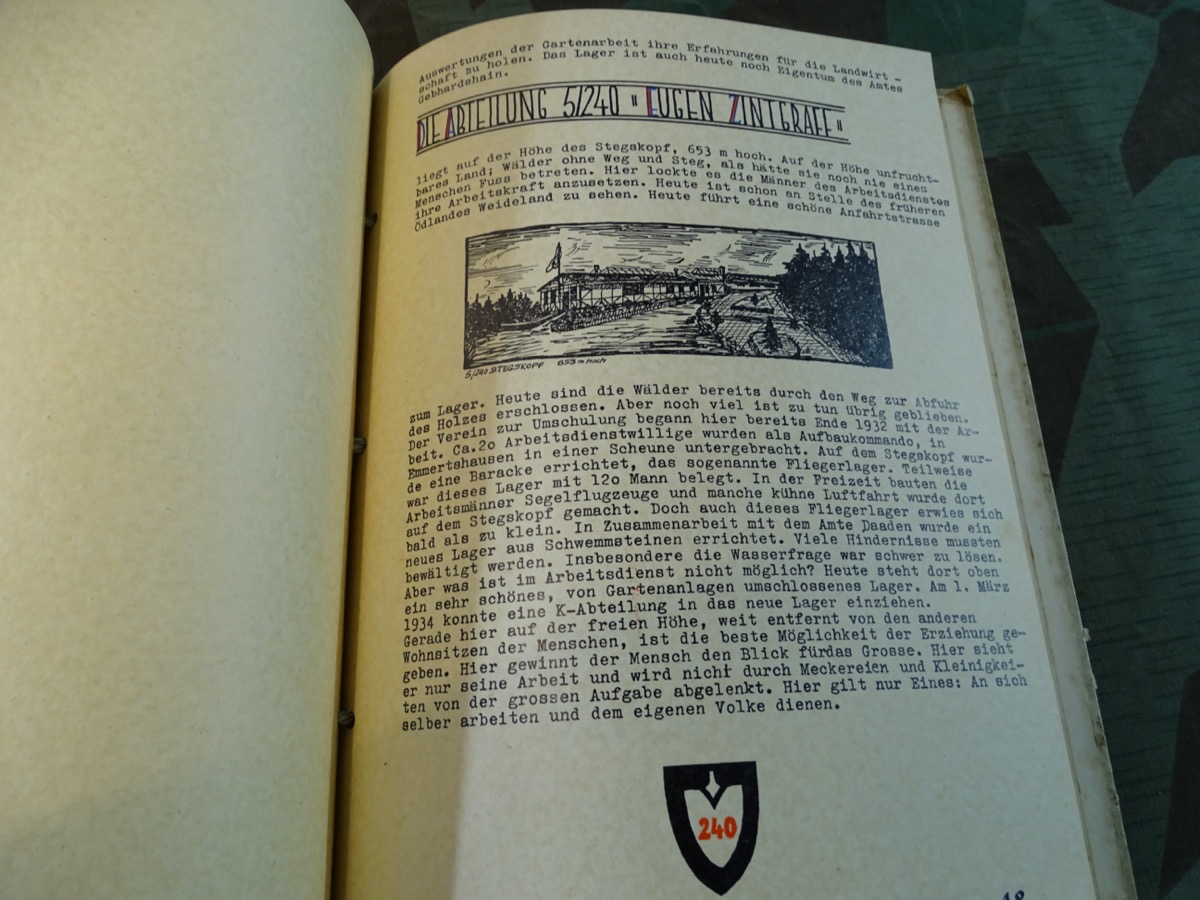 Gau Chronik über die Anfänge des Arbeitsgaues XXIV Mittelrhein. Seltenes und aufwendig gestalltetes Buch-