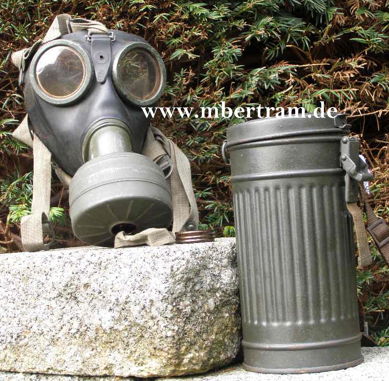 Wehrmacht GASMASKE, MITTELHOHE BLECHDOSE, 1936