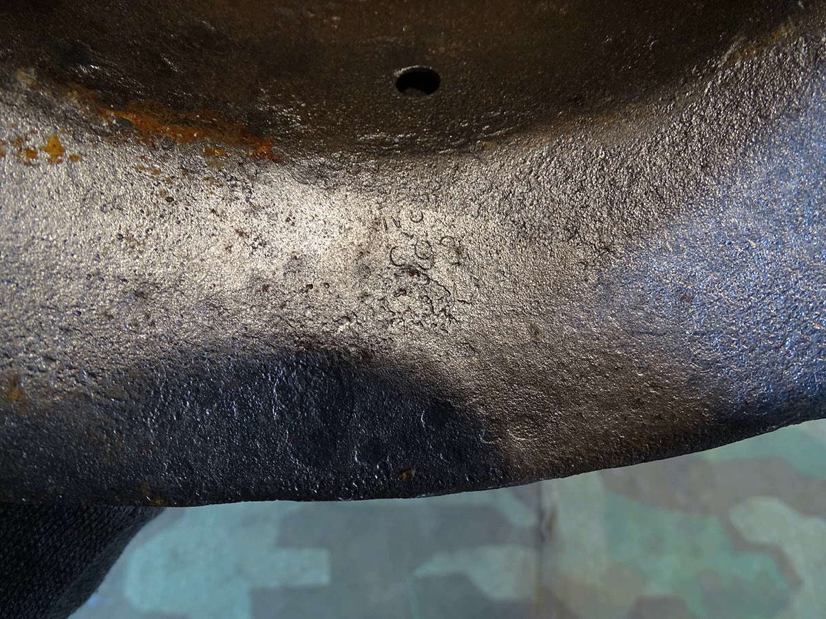 20747-7 Wehrmachts Stahlhelm Glocke M 42, Gr. 64, gereinigt