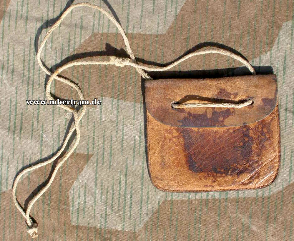 Wehrmacht : Original Lederbeutel für Erkennungsmarke