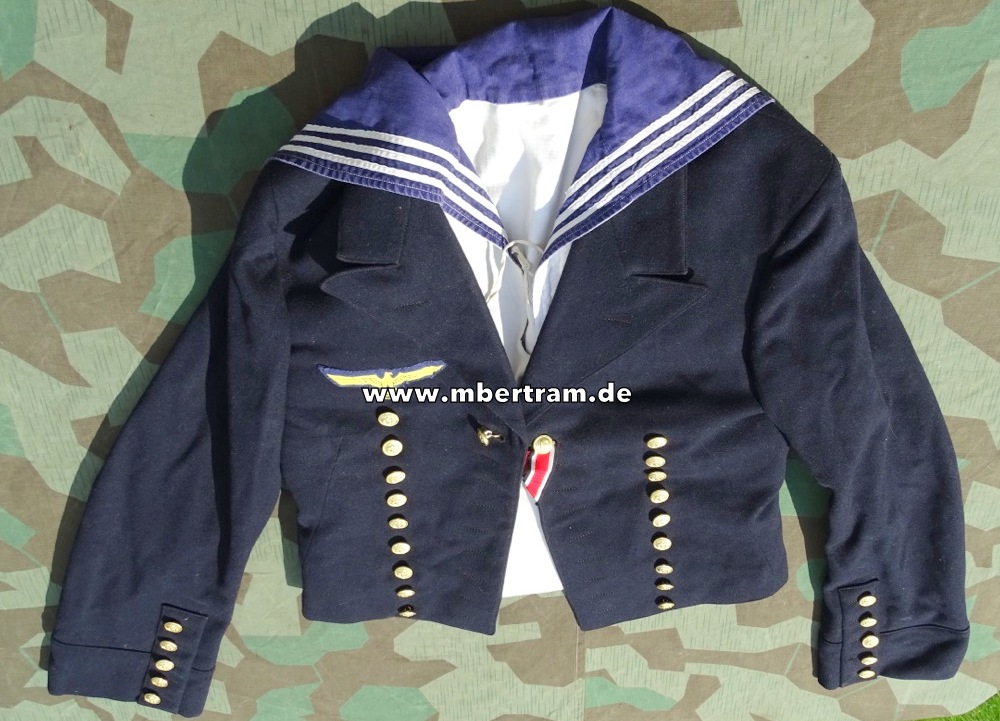 Kriegsmarine Paradejacke mit Matrosenbluse/ Kieler Kragen , Adler, gleicher Träger